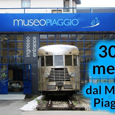 Camera con Bagno privato Room with private bathroom Pontedera Piaggio Vespa Esterno foto