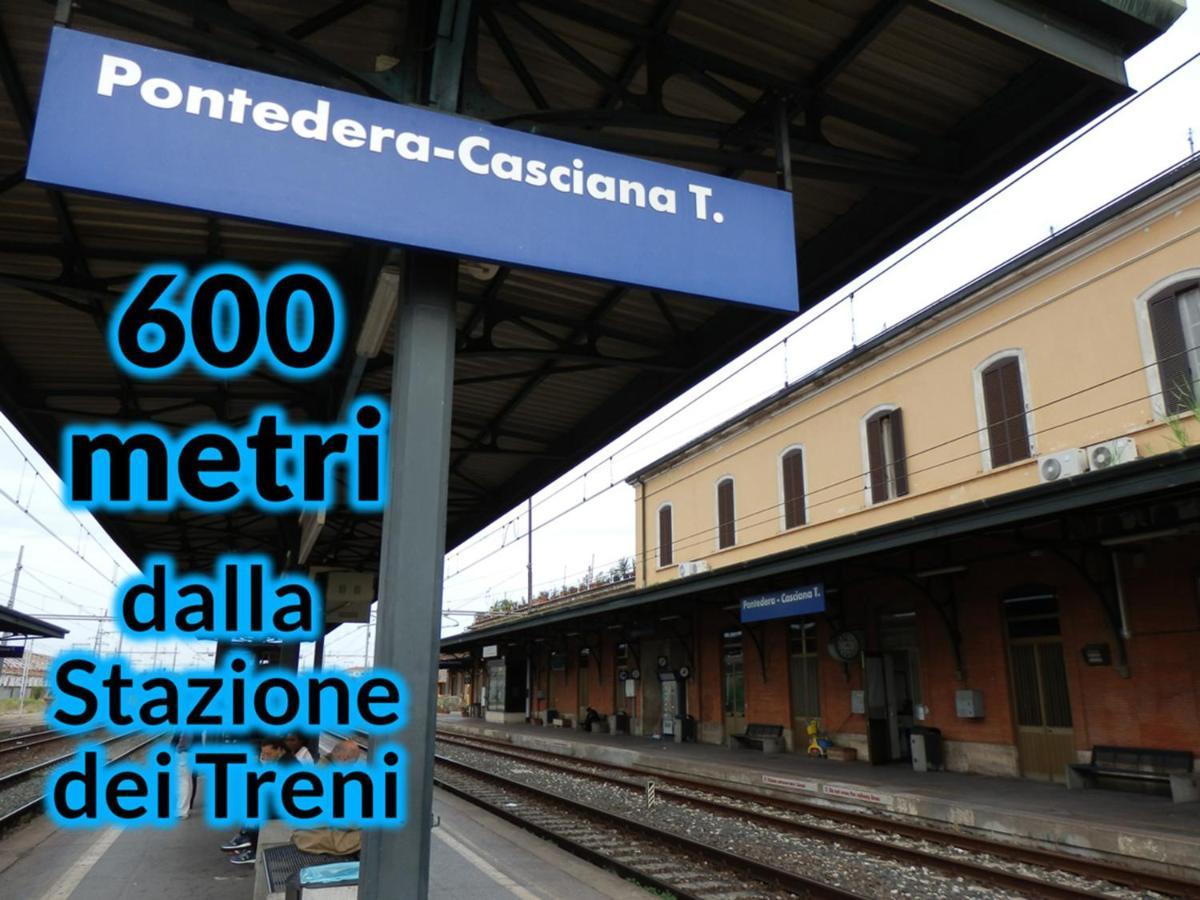 Camera con Bagno privato Room with private bathroom Pontedera Piaggio Vespa Esterno foto