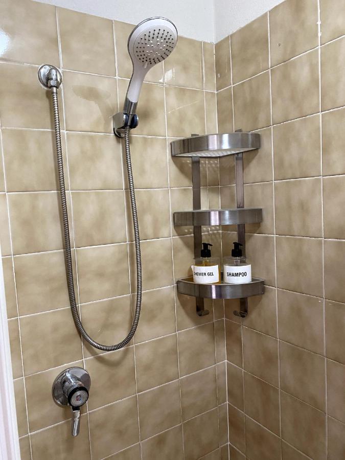 Camera con Bagno privato Room with private bathroom Pontedera Piaggio Vespa Esterno foto
