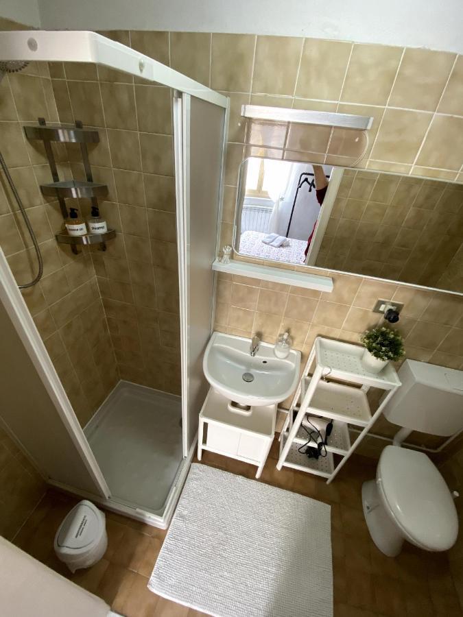 Camera con Bagno privato Room with private bathroom Pontedera Piaggio Vespa Esterno foto